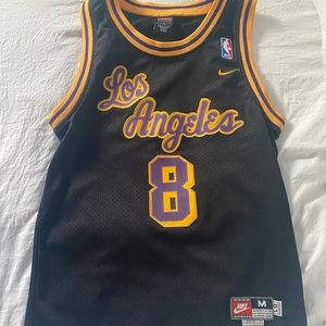 VINTAGE NIKE KOBE JERSEY